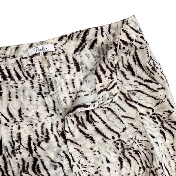 Parker ruched cropped Devlin pants pleated front pockets tiger print green sz 8 - Picture 5 of 15